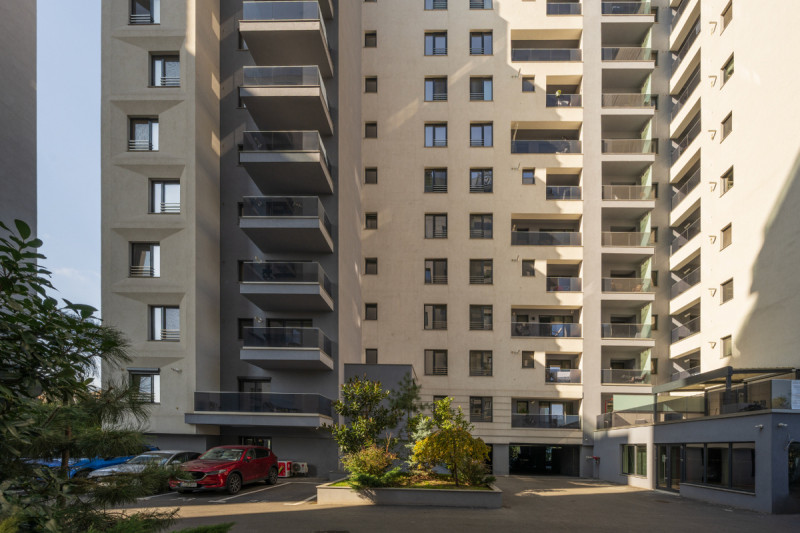 Delta City - apartament 3 camere decomandat, 96 mp.