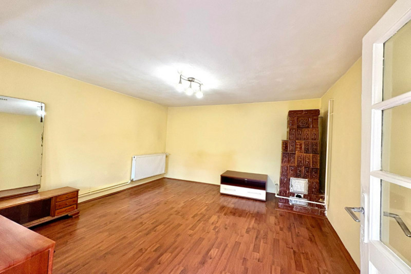 Chitila – T. Vladimirescu, casa individuala 4 camere, lot 530 mp.