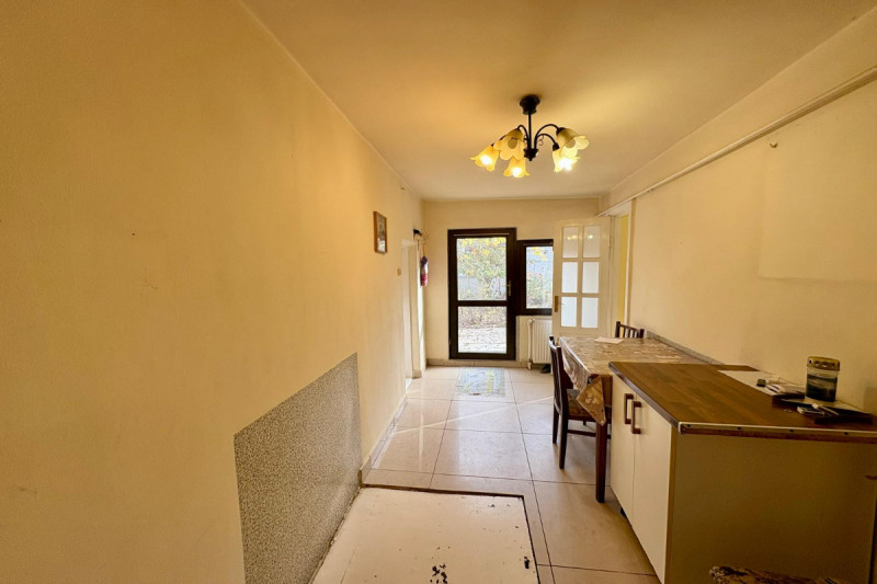 Chitila – T. Vladimirescu, casa individuala 4 camere, lot 530 mp.