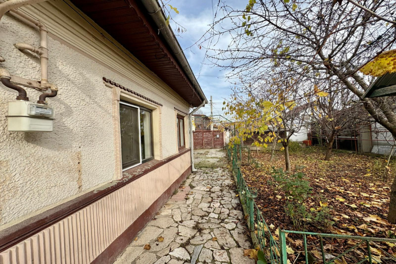 Chitila – T. Vladimirescu, casa individuala 4 camere, lot 530 mp.