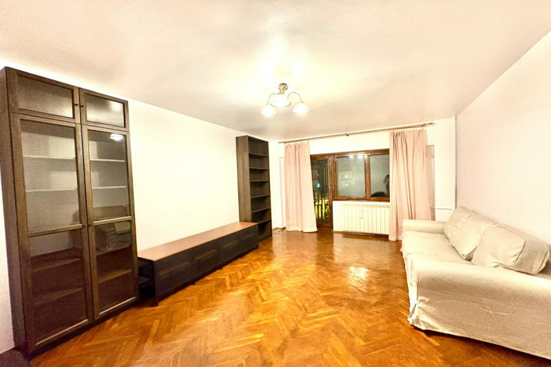 Unirii - Negru Voda, apartament 2 camere spatios, 70 mp.