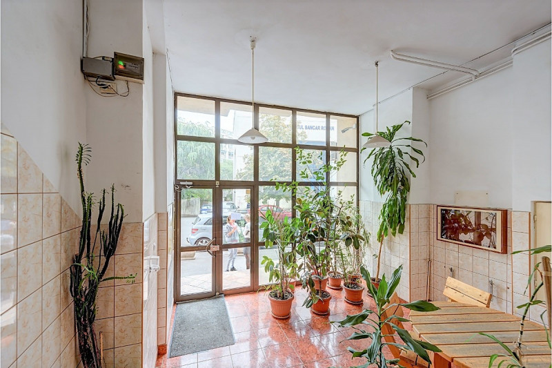 Unirii - Negru Voda, apartament 2 camere spatios, 70 mp.