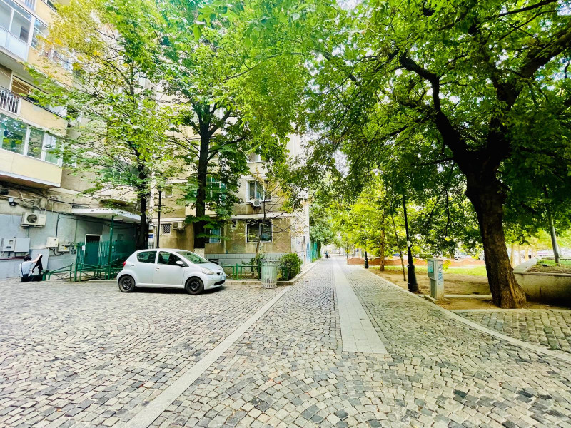 Unirii – Hanul lui Manuc, apartament 2 camere pentru investitie, 41 MP.