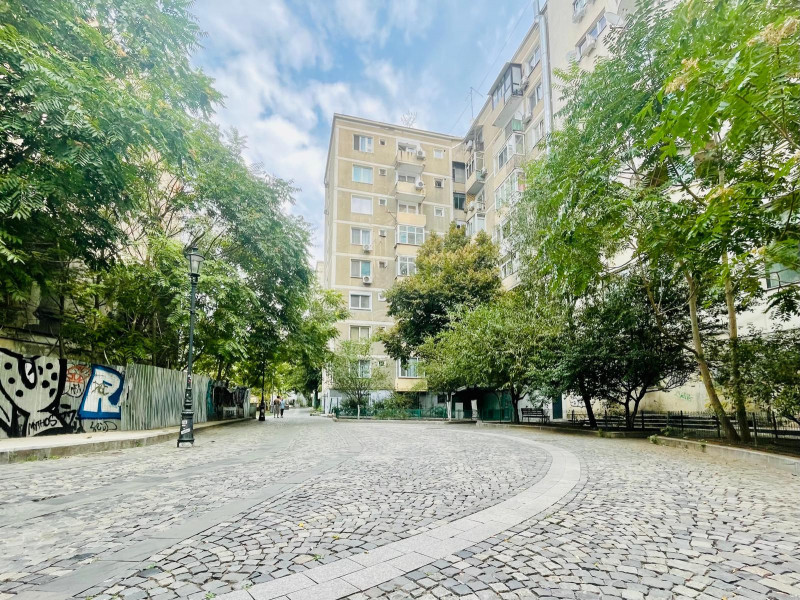 Unirii – Hanul lui Manuc, apartament 2 camere pentru investitie, 41 MP.