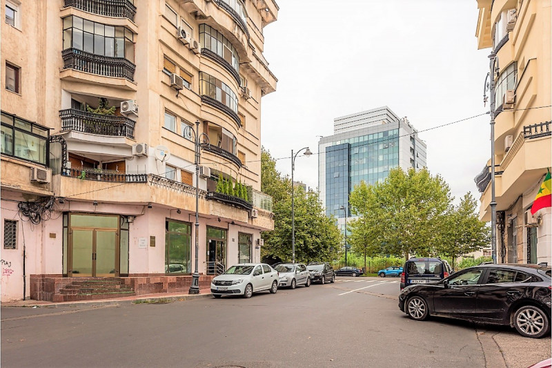 Unirii - Negru Voda, apartament 2 camere spatios, 70 mp.