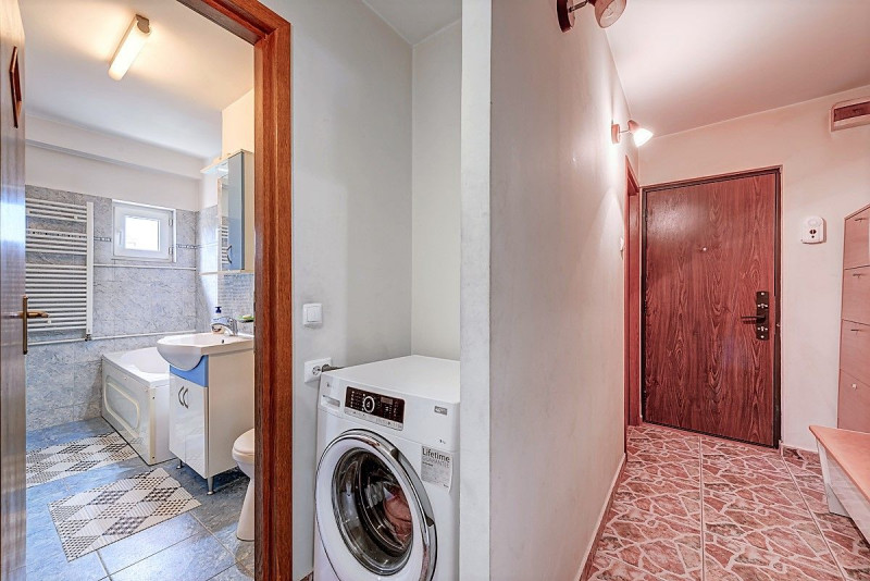 Aviatiei - Smaranda Braescu, 2 camere, decomandat, 53 mp.