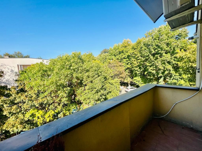 Pajura - Presei, Apartament 3 camere deosebit, centrala proprie.