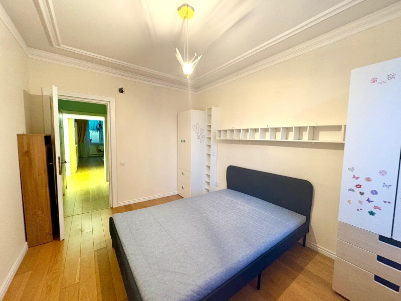 Pajura - Presei, Apartament 3 camere deosebit, centrala proprie.