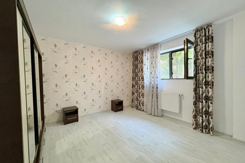 Bucurestii Noi -Subcetate 110, apartament 3 camere igienizat, demisol, 55 mp.