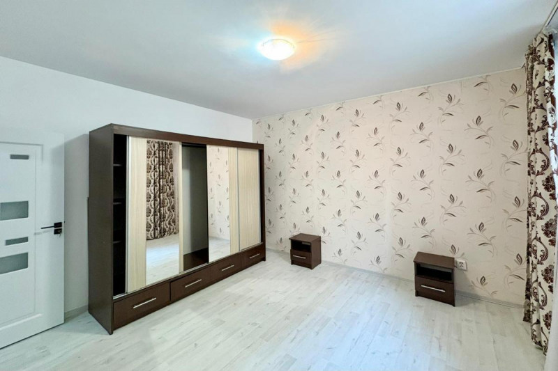 Bucurestii Noi -Subcetate 110, apartament 3 camere igienizat, demisol, 55 mp.