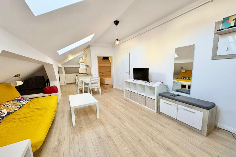 BUCURESTII NOI - BARLOGENI, APARTAMENT COCHET DE 2 CAMERE, 51 MP.