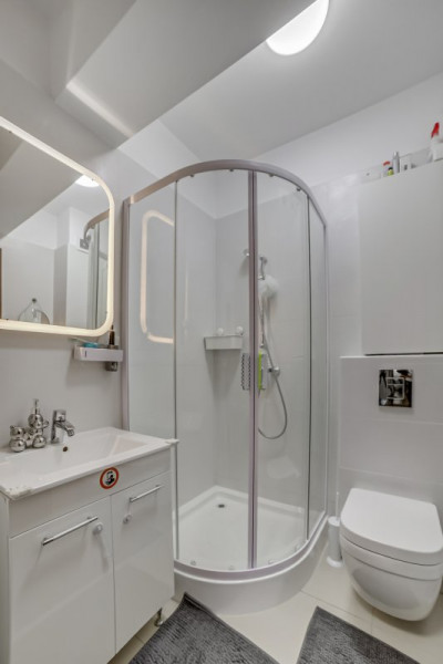 Suprafata totala 145 mp*Ready to move in*Decomandat *Sisești 119