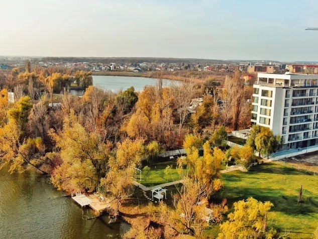 Sisesti 2 camere complet mobilat | Parcare subterană Metrou 4'
