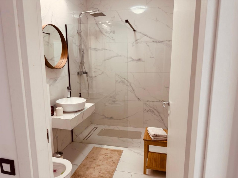 Apartament mobilat cu vedere lac Sisesti Metrou Straulesti 4'