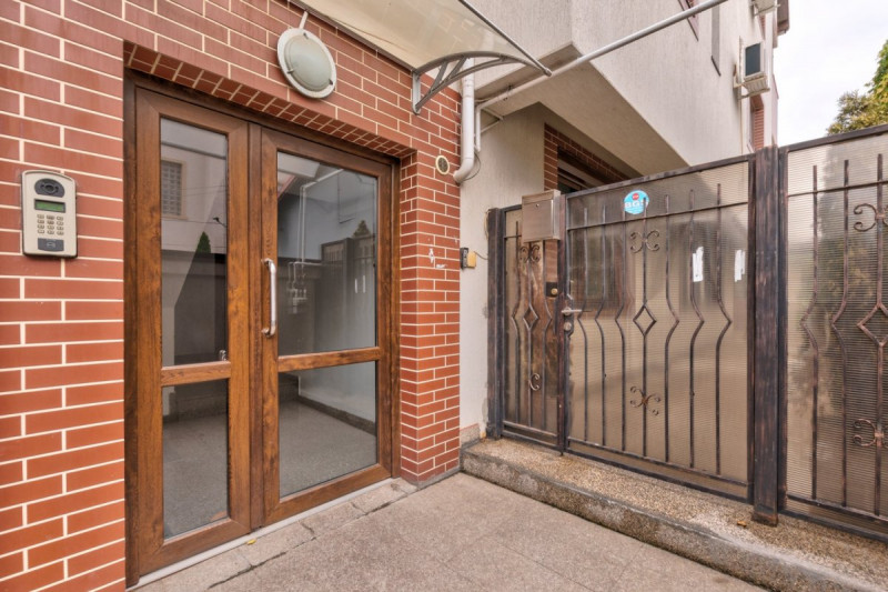 Apartament elegant 170mp, curte proprie și 3 locuri parcare, Parc Bazilescu!
