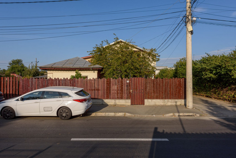 PRECONTRACT SEMNAT - Str.Poieni, Casa 4 dormitoare si birou, 160 mp.