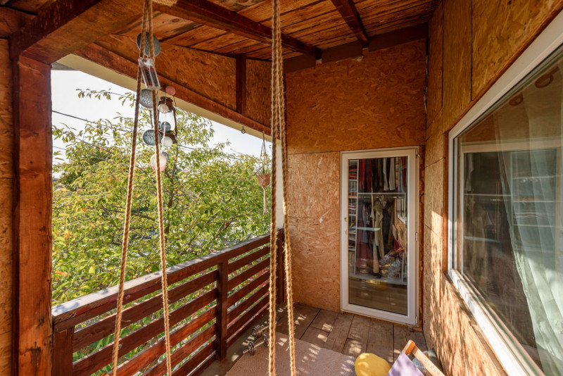 PRECONTRACT SEMNAT - Str.Poieni, Casa 4 dormitoare si birou, 160 mp.