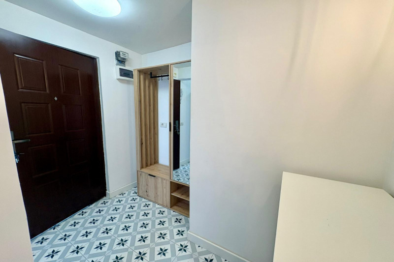 Victoriei - V.Micle 20, apartament 2 camere, mobilat si utilat, 40 mp, etaj 10.