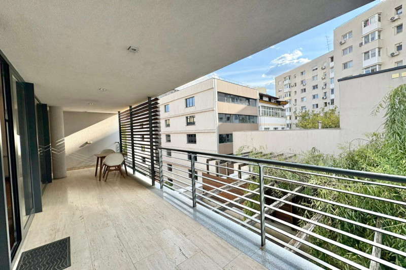 Dorobanti - Apartament 4 camere, 155 mp, cu parcare proprie.
