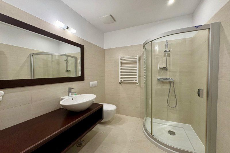 Dorobanti - Apartament 4 camere, 155 mp, cu parcare proprie.