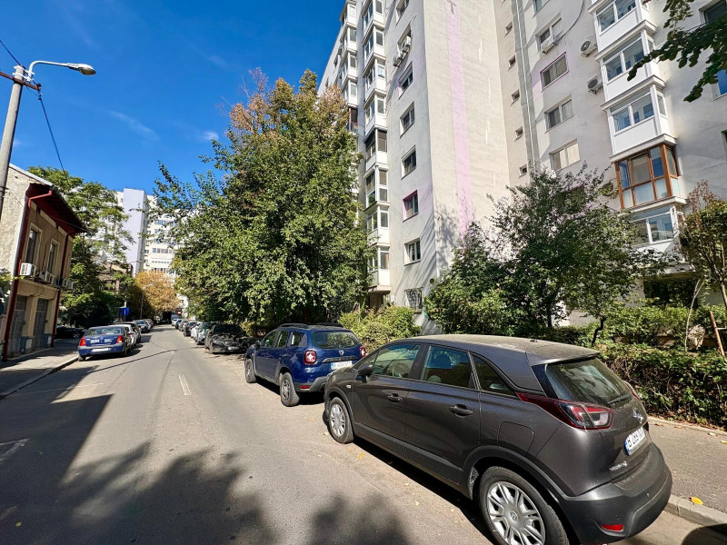 Victoriei, Veronica Micle - apartament 2 camere de inchiriat.