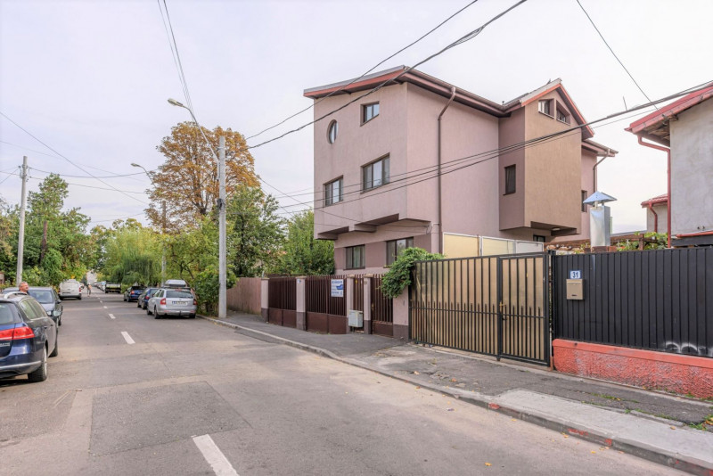 Sub antecontract: Delta Dunarii, Casa eleganta, gata de mutat, 326 mp.