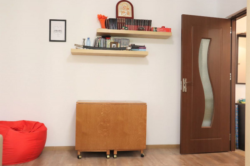 Salaj – Str. Humulesti, apartament 2 camere, gata de mutat, parcare, boxa. 