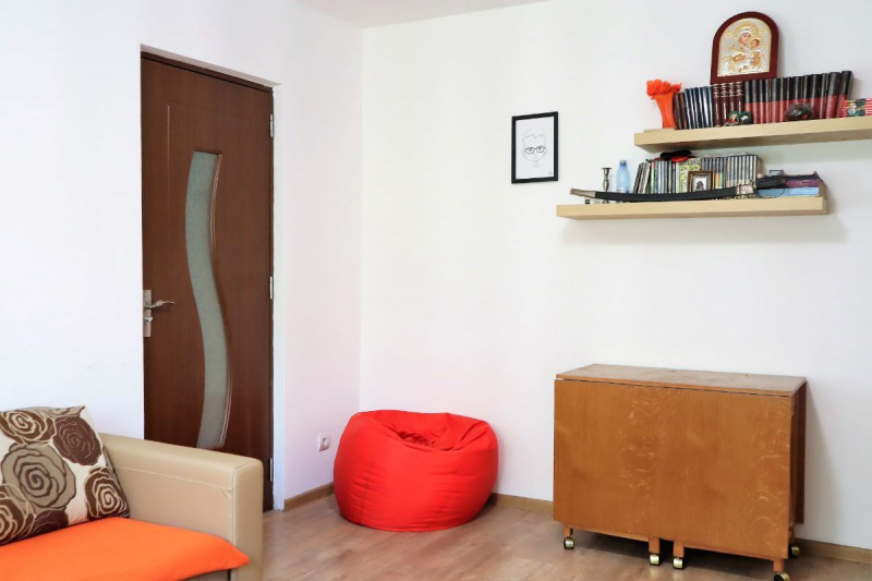 Salaj – Str. Humulesti, apartament 2 camere, gata de mutat, parcare, boxa. 