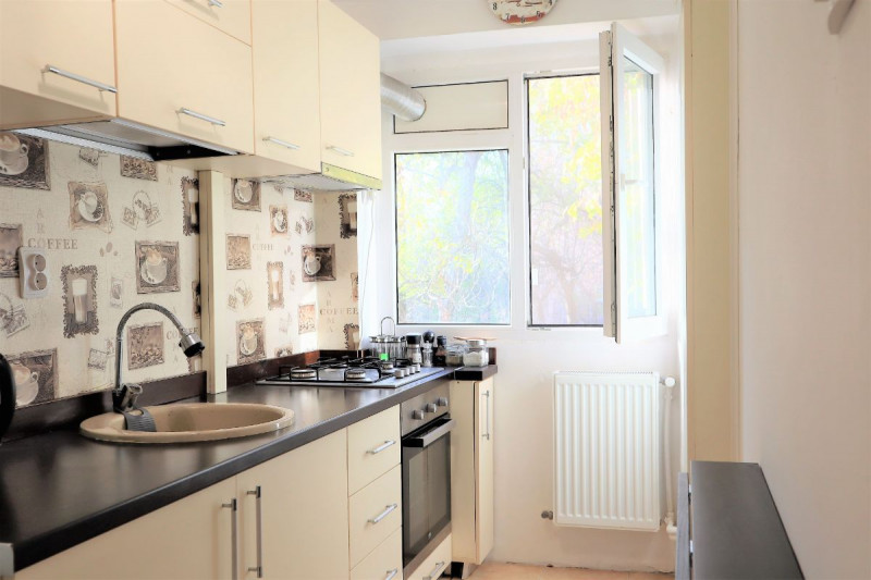 Salaj – Str. Humulesti, apartament 2 camere, gata de mutat, parcare, boxa. 