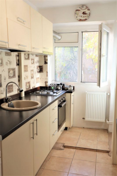 Salaj – Str. Humulesti, apartament 2 camere, gata de mutat, parcare, boxa. 