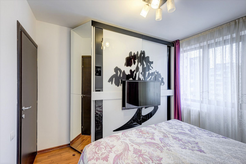 PRECONTRACT SEMNAT: Trestiana, Apartament 3 camere impecabil, cu parcare.