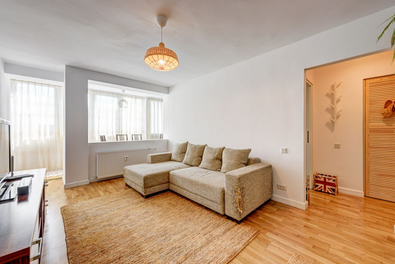 PRECONTRACT SEMNAT – OBOR, APARTAMENT 2 CAMERE RENOVAT, FARA RISC, 55 MP.