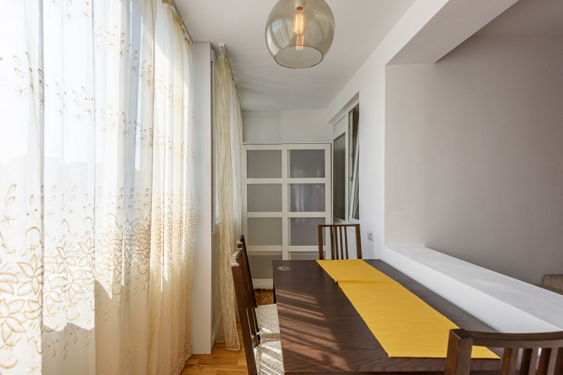PRECONTRACT SEMNAT – OBOR, APARTAMENT 2 CAMERE RENOVAT, FARA RISC, 55 MP.