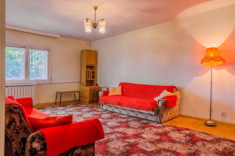 Afumati – Str.Fagului, Casa 5 camere si garaj, 244 mp, cu teren 600 mp.
