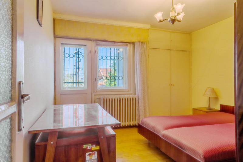 Afumati – Str.Fagului, Casa 5 camere si garaj, 244 mp, cu teren 600 mp.