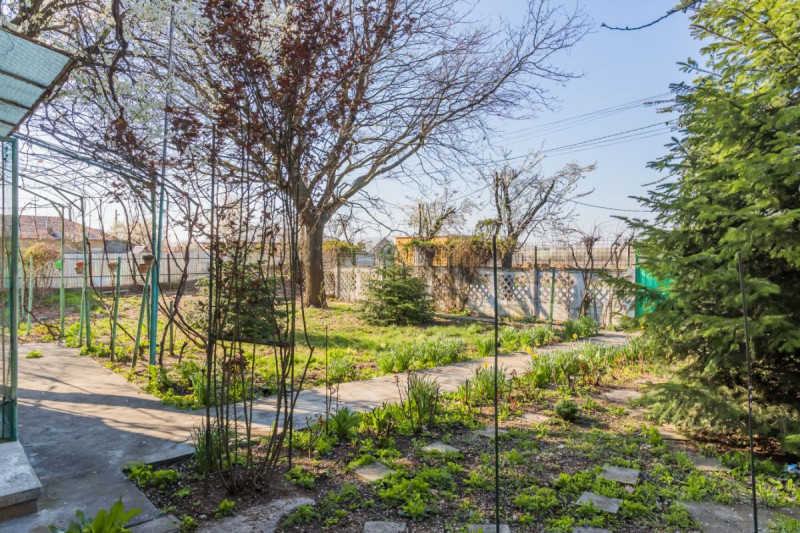 Afumati – Str.Fagului, Casa 5 camere si garaj, 244 mp, cu teren 600 mp.