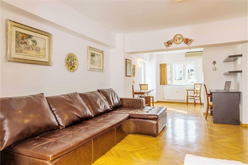Dorobantilor – ASE, Apartament 4 camere, boxa, imobil din 1980, 94 mp. 
