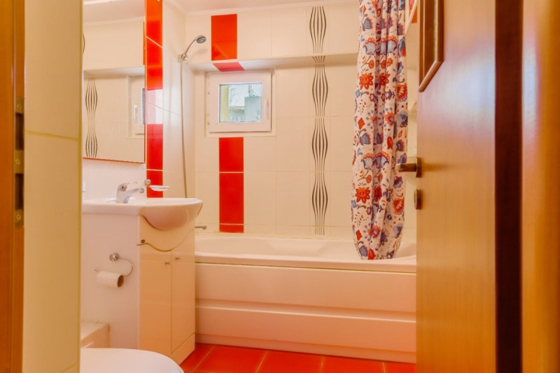 Dorobantilor – ASE, Apartament 4 camere, boxa, imobil din 1980, 94 mp. 