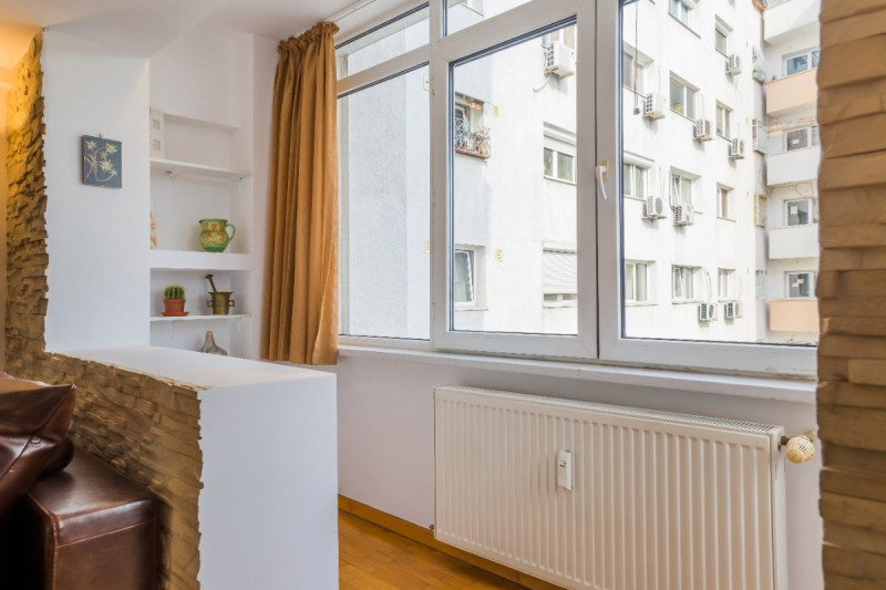 Dorobantilor – ASE, Apartament 4 camere, boxa, imobil din 1980, 94 mp. 