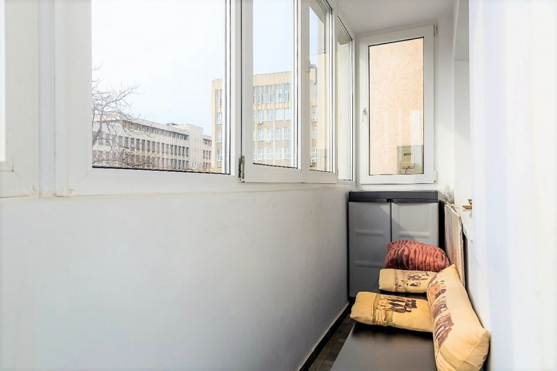 Dorobantilor – ASE, Apartament 4 camere, boxa, imobil din 1980, 94 mp. 